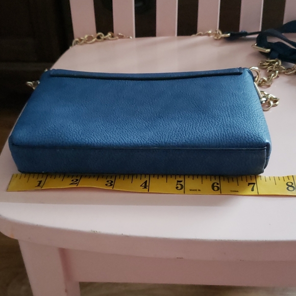 Urban expression crossbody - Picture 3 of 6